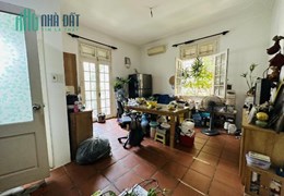 Bán nhà phố Phan Đình Phùng, Ba Đình, vị trí đẹp, lô góc, 90m, Mặt Tiền 18m, 36.2 tỷ.