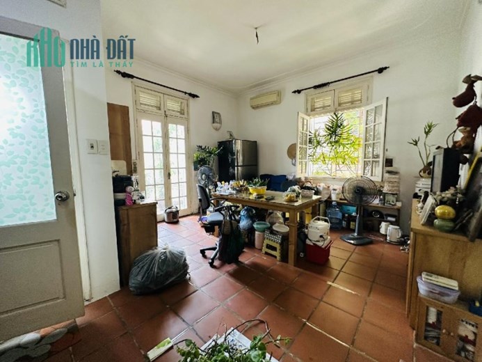 Bán nhà phố Phan Đình Phùng, Ba Đình, vị trí đẹp, lô góc, 90m, Mặt Tiền 18m, 36.2 tỷ.