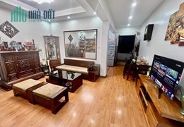 Bán căn hộ tập thể Đại Học Thủy Lợi Phố Chùa Bộc Đống Đa 90m2 về ở luôn chỉ 2.8 tỷ.