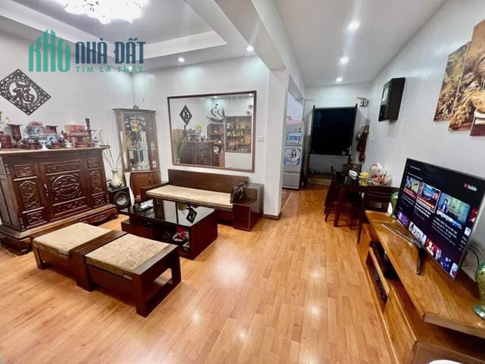 Bán căn hộ tập thể Đại Học Thủy Lợi Phố Chùa Bộc Đống Đa 90m2 về ở luôn chỉ 2.8 tỷ.