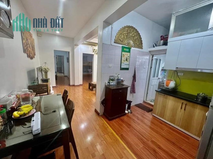 Bán căn hộ tập thể Đại Học Thủy Lợi Phố Chùa Bộc Đống Đa 90m2 về ở luôn chỉ 2.8 tỷ.