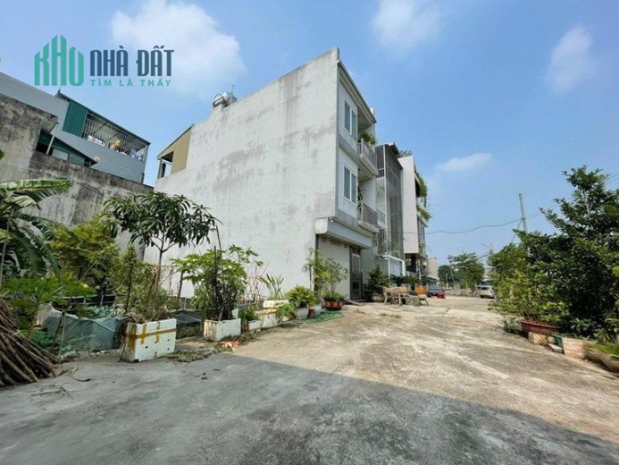 Bán đất 62m giãn dân  Nguyên Khê Đông Anh bìa làng view kênh đào