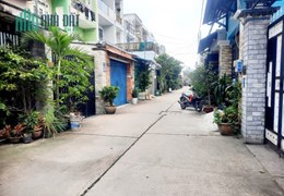 Bán nhà đường số 4 liên khu 4,5 hẻm 6m thông 30m2,3 Tầng Nhỉnh 2 tỷ