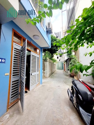 Bán nhà Ngọc Thụy,Long Biên 38m2,5 tầng lô góc ,gần oto nhỉnh 3 tỷ