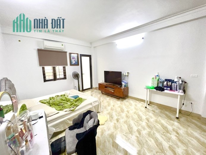 Bán nhà riêng Quan Nhân Thanh Xuân 55m 5 tầng 6 ngủ  ô tô đỗ cửa nhỉnh 8 tỷ lh 0817606560