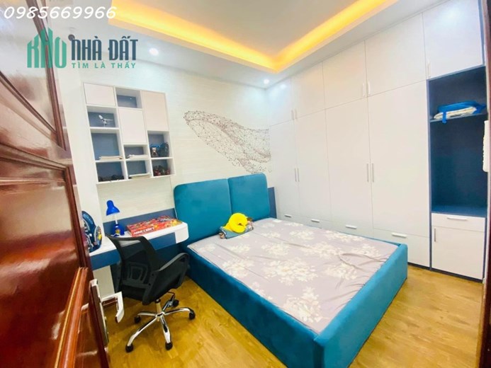 Gấp  Nguyễn thị Đinh , 41m- 4.5 tỷ .ở Sướng, taxi gần
