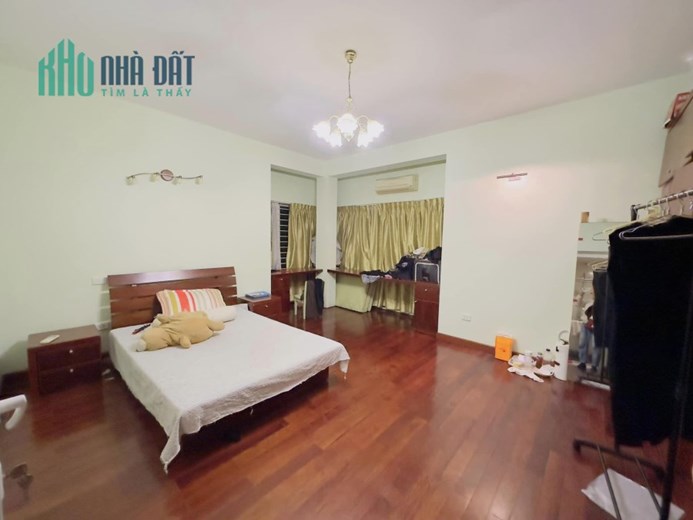 Siêu rẻ nhà Lạc Long Quân, Cầu giấy, gara ô tô, ngõ thông 33m2, 6 tầng, mặt tiền 6m