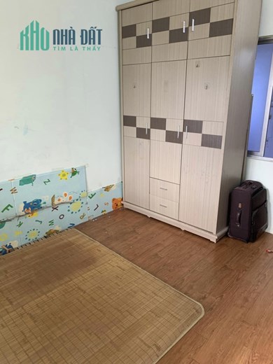 Bán Căn Hộ Tập Thể Nguyễn Khánh Toàn 36/60m2, tầng 5, 2 phòng ngủ đầy đủ công năng, có thể cơi nới