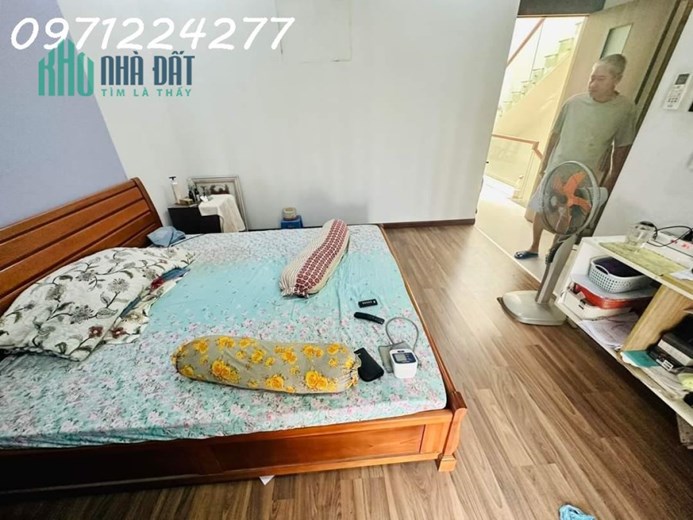 CẦN BÁN NHÀ ĐÌNH PHONG PHÚ - TÂN NHƠN PHÚ B  - THỦ ĐỨC
133M2 [ 7 X19 ] 3 TẦNG - 6PN - 6WC - BTCT -