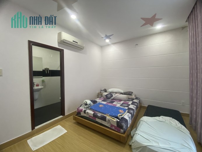 10,2 Tỷ Bán gấp Nhà MT Kinh Doanh Đỉnh Linh Đông Tp. Thủ Đức