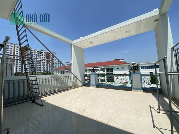 HÓT- Q12 - NGUYỄN VĂN QUÁ- ĐÔNG HƯNG THUẬN-HẺM XE HƠI - GIÁP TÂN BÌNH - 75M2 NGANG HƠN 5M - NHÀ 3