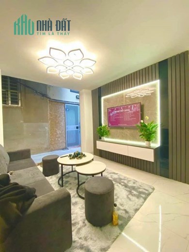 TRUNG TÂM PHỐ XÃ ĐÀN QUẬN ĐỐNG ĐA NHÀ ĐẸP 5 TẦNG DT:20M2 3 P NGỦ GIÁ: 2.75 TỶ + FUN NỘI THẤT ĐẸP.