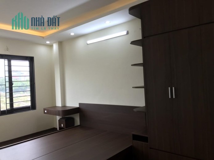 BÁN NHÀ MỚI 5 TẦNG 31M GIÁ 3 TỶ - THẠCH BÀN, LONG BIÊN, HÀ NỘI