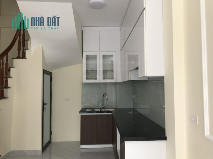 BÁN NHÀ MỚI 5 TẦNG 31M GIÁ 3 TỶ - THẠCH BÀN, LONG BIÊN, HÀ NỘI