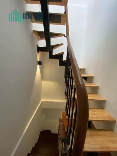 SIÊU ĐẸP TRUNG TÂM PHỐ XÃ ĐÀN QUẬN ĐỐNG ĐA NHÀ 5 TẦNG DT:20M2 3 P NGỦ GIÁ: 2.75 TỶ + FUN NỘI THẤT