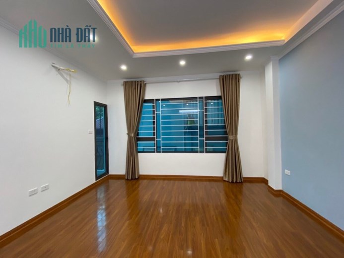 NHÀ ĐẸP Ở NGAY ĐÓN TẾT KHU PHÂN LÔ QUÂN ĐỘI NGHUYỄN NGỌC NẠI,THANH XUÂN  50M CẦU THANG MÁY CHỈ 12 TỶ