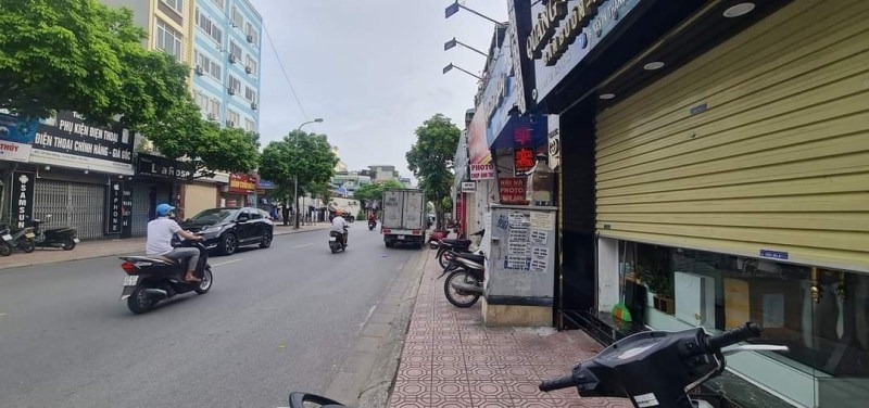 MẶT PHỐ SÀI ĐỒNG, VỈA HÈ RỘNG, KINH DOANH VÔ ĐỊCH, VỊ TRÍ ĐẸP NHẤT PHỐ