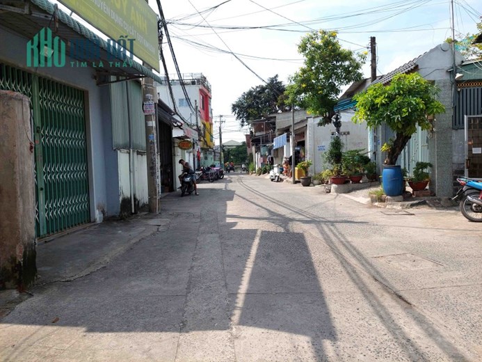 Bán Nhà Gần Chợ Tam Hà Linh Đông Thủ Đức 34m2 Ngang 4.2m Chỉ 2.2 Tỷ Hiếm Có