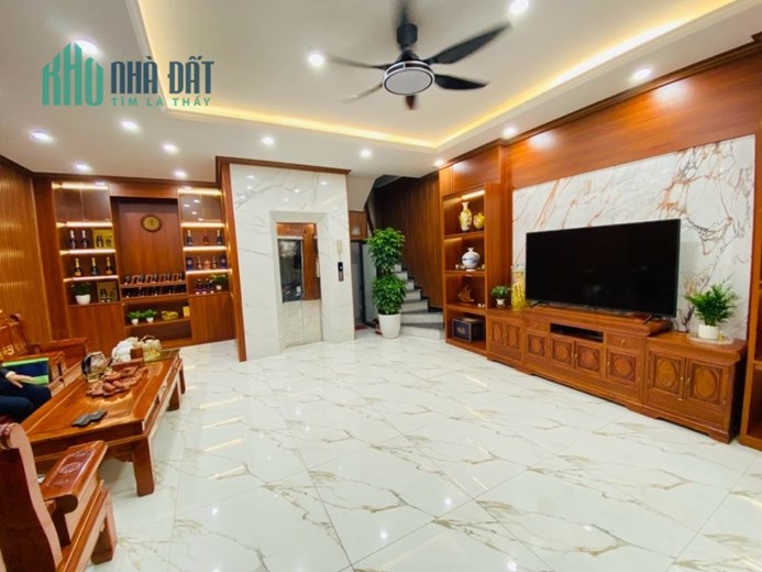 Bán nhà Nguyễn Ngọc Nại, Quận Thanh Xuân, phân lô, thang máy