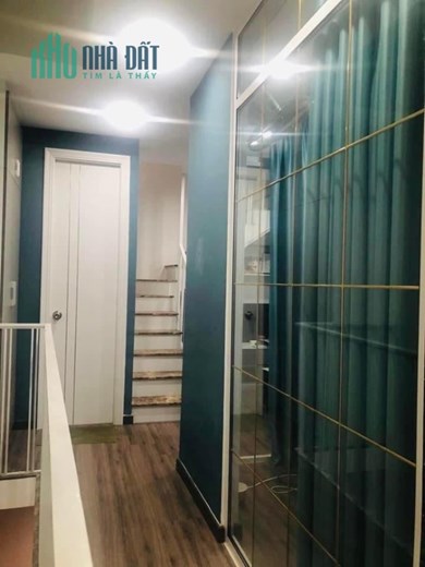 bán nhà 5 lầu - xe hơi ngủ trong nhà - nhà mới xây - phan văn trị - BTCT 1 trệt 1 lửng 2 lầu sân