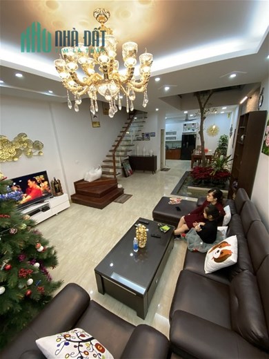 BÁN NHÀ THỤY PHƯƠNG Ô TÔ TRÁNH, GARA THIẾT KẾ HIỆN ĐẠI Ở KD TỐT GIÁ 10 TỶ TÍ