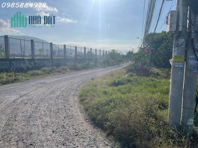Chủ có việc cần bán gấp lô góc đẹp Vĩnh Châu, Vĩnh Hiệp, Nha Trang