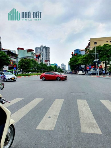 Bán Nhà Phố Trần Duy Hưng Quận Cầu Giấy. 83m Xây 4 Tầng Mặt Tiền 4,5m Nhỉnh 18 Tỷ. Cam Kết Ảnh Thật