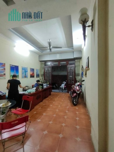 Bán Nhà Phố Trần Duy Hưng Quận Cầu Giấy. 54m Xây 5 Tầng Mặt Tiền 4m Nhỉnh 10 Tỷ. Cam Kết Ảnh Thật