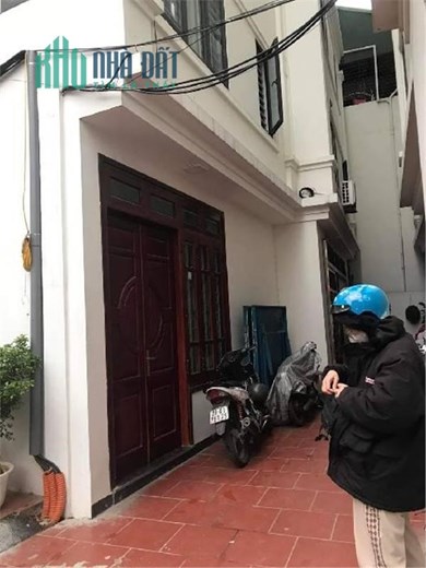bán nhà  Bát Khối- Long Biên  30m 5 tầng  -3.1 tỷ