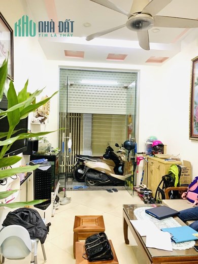 Bán nhà Văn Cao 30m2, 5T, 5 tỷ Ba Đình, gần ô tô.