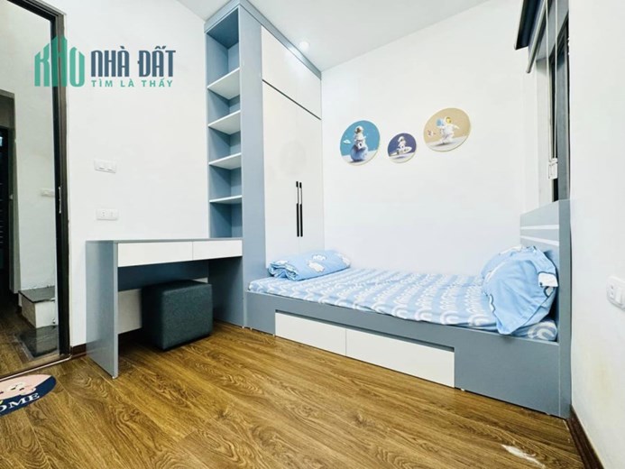 Bán Nhà Phố Thành Công - Ba Đình 28/35m2 x 4 tầng, 3 phòng ngủ đầy đủ công năng, sát Phố, nhà mới