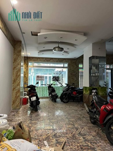 Bán Nhà Mặt Tiền Bàu Cát, Víp Tân Bình, 216m2, Ngang 12m, Dòng Tiền 120tr, Nhỉnh 52 Tỷ.