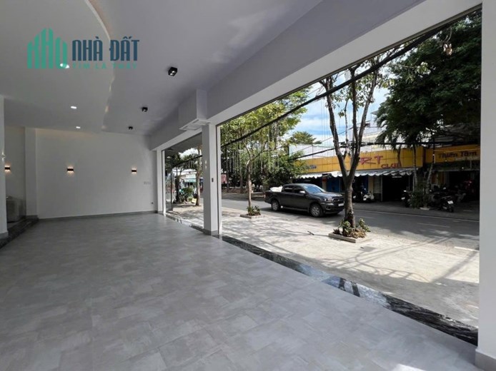 Chính chủ cần bán gấp căn  góc 2 mặt  tiền đường vị trí kinh doanh sầm uất đường  Mai Văn Vĩnh Q7.