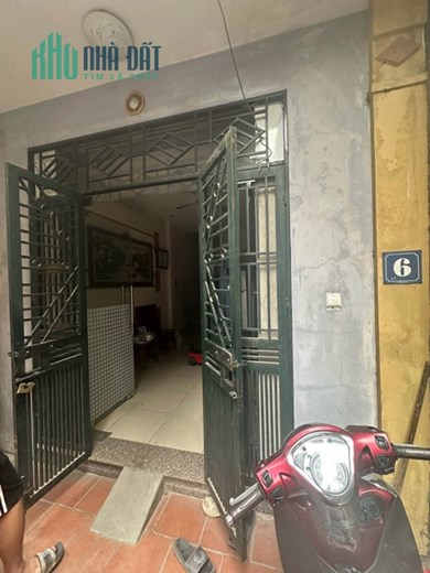 Bán nhà Lĩnh Nam, Hoàng Mai, ngách 3 gác, ngõ ô tô, trường chợ đều gần, chỉ có 2 tỷ 800