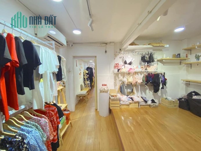 CẦN SANG NHƯỢNG SHOP Địa chỉ: Chung cư nổi tiếng 42 Tôn Thất Thiệp, Phường Bến Nghé, Quận 1, Hồ Chí