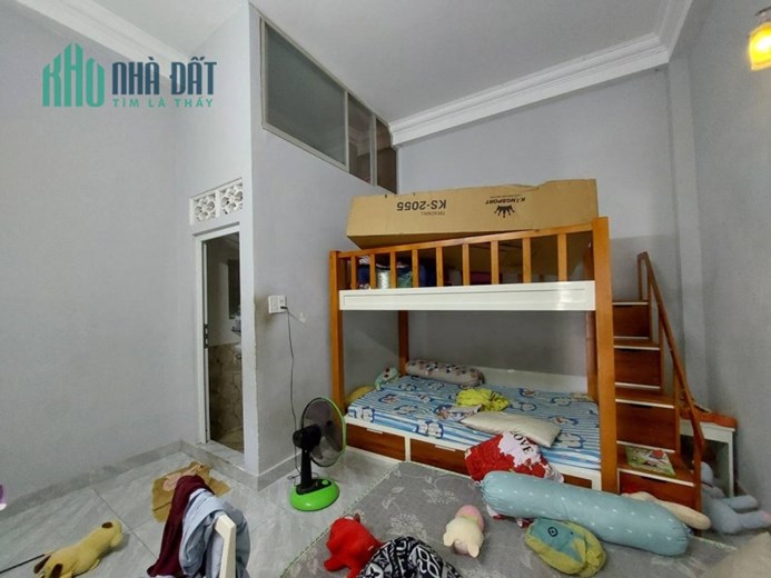 BÁN NHÀ ĐẸP,, LÊ ĐỨC THỌ< HẺM XE TẢI TRÁNH NHAU, 50M MẶT TIỀN , KINH DOANH HẾT SẨY , PHÒNG KHÁM ,