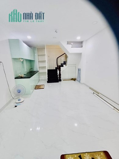 HẺM XE HƠI - 5 TẦNG - NGAY TRUNG TÂM TÂN BÌNH.
