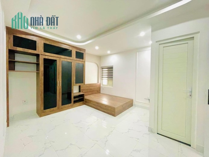 93m Nhỉnh 15 Tỷ Phố Nguyễn Khang Cầu Giấy . Ngõ Thông Ô Tô Vào Nhà. Chủ Cần Bán Nhanh Xử Lý Việc