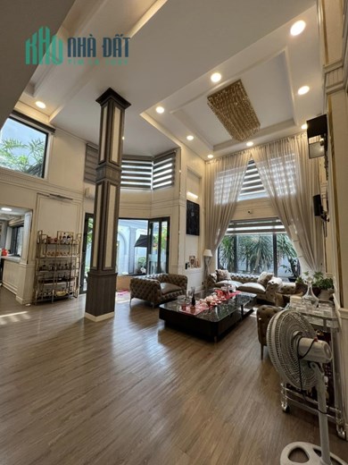 TRUNG TÂM TÂN BÌNH - TẶNG 99% NỘI THẤT - BT SÂN VƯỜN Ở NGAY