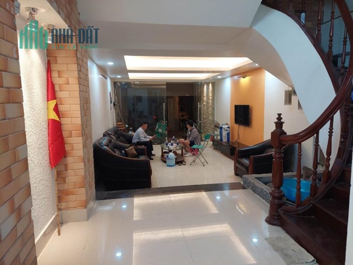70m 5 Tầng Mặt Tiền 4.5m Nhỉnh 15 Tỷ. Phố Nguyễn Khang Cầu Giấy. Gần Phố Ngõ Ô Tô Trung Tâm Quận