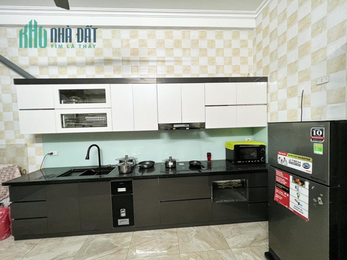 Bán Nhà Phố Nguyễn Khang Quận Cầu Giấy. 65m Xây 5 Tầng Mặt Tiền 4m Nhỉnh 10 Tỷ. Cam Kết Ảnh Thật Mô