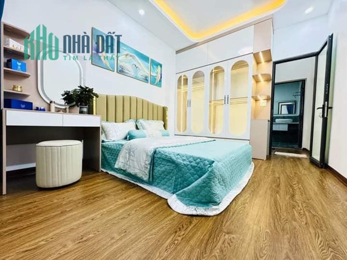 QUẬN BA ĐÌNH NHÀ 5 TẦNG 2 MẶT NGÕ PHỐ THÀNH CÔNG CHỈ 30M RA MẶT PHỐ DT:30M2 5 TẦNG MT:3.5M 3 PHÒNG