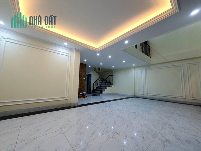 Bán Nhà Trung Tâm Cầu Giấy. 40m Xây 5 Tầng Nhỉnh 10 Tỷ. Cam Kết Ảnh Thật Mô Tả Chính Xác. Chủ Muốn