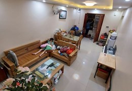 Tập thể Láng Hạ, Đống Đa 90m2, thông tầng, Nội thất đẹp, Thoáng trước sau, 2.7 tỷ