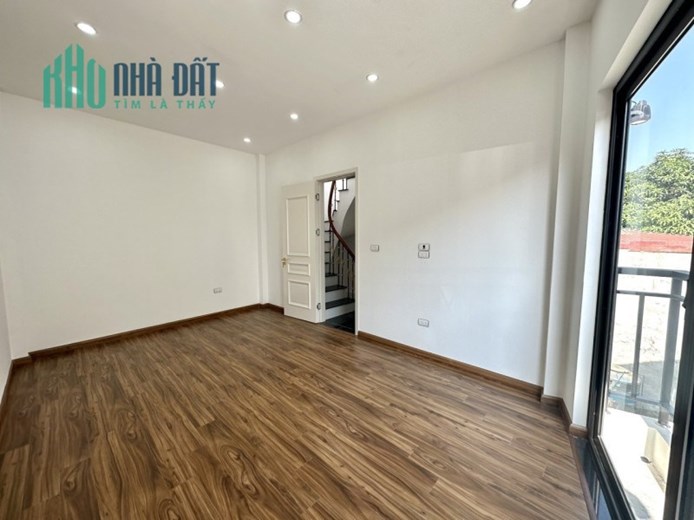 Bán nhà Văn Cao, Ba Đình. 30mx5; MT 5m; giá 4 tỷ 55