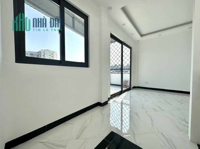 Bán nhà Văn Cao, Ba Đình. 30mx5; MT 5m; giá 4 tỷ 55