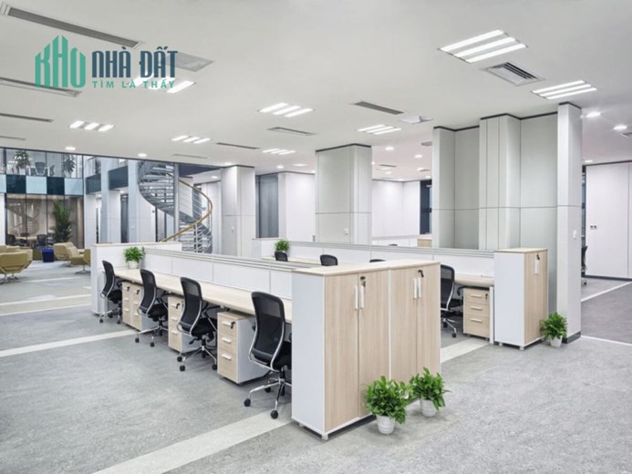 Bán tòa 12 tầng mặt phố Đại Cồ Việt, Hai Bà Trưng, vị trí đẹp, 498m, Mặt Tiền 34m, 550 tỷ.