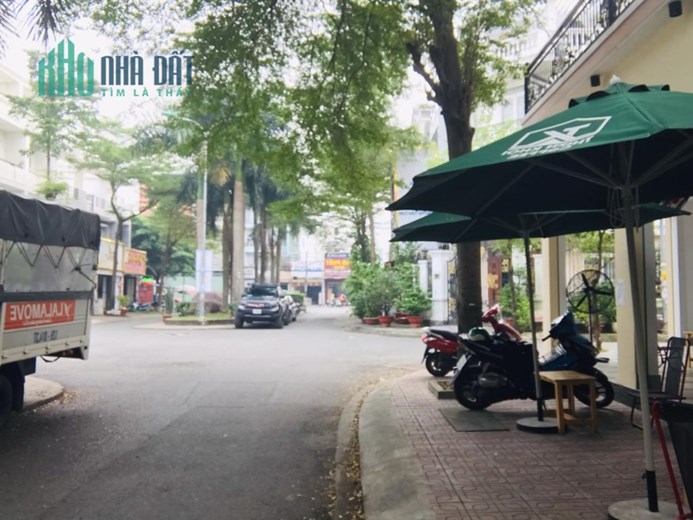 Bán Nhà MT 72m2 4 Tầng Gần Đường Nguyễn Thị Búp, Tân Chánh Hiệp.Q 12