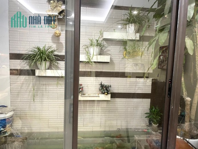 PHÂN LÔ Ô TÔ TRÁNH - KINH DOANH - THANG MÁY  - NỘI THẤT NHẬP XỊN – AO SÀO 15 TỶ 0977369666