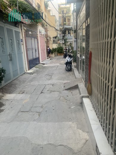 **Bán nhà ** hẻm 489/  Huỳnh Văn Bánh, Phường 13, Phú Nhuận